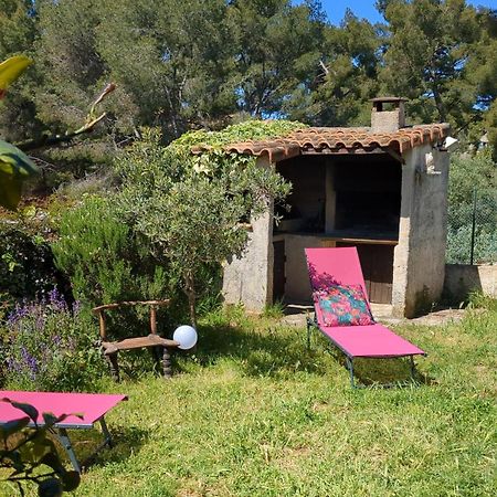 Maisonnette Kalis Calme Avec Climatisation Parking Jardin Cadre Campagne Plages A Pieds バンドール エクステリア 写真